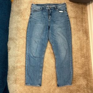 American Eagle Mom Jean